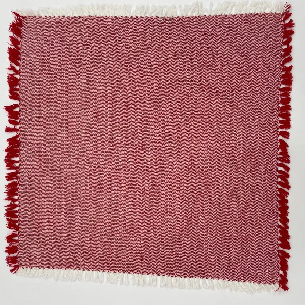 6 Cloth Napkins Fringe Herringbone Pattern Red White‎ Picnic Christmas Holiday